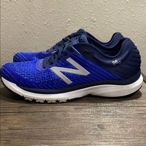 New Balance 860 V10